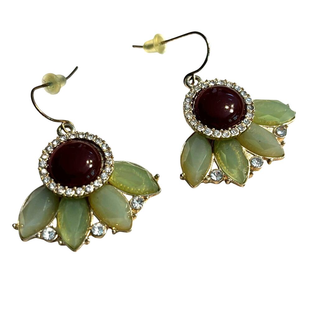 Pierced fashion earrings drop & dangle faux jade green and red stones on gold